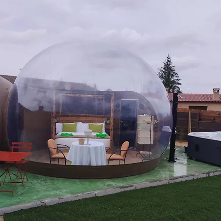 Hétvégi ház Cosmoveros - Burbuja Pedraza