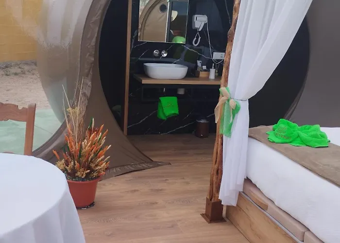 Cosmoveros - Burbuja 컨트리하우스 페드라사